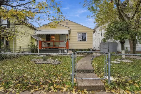 1572 Myrtle Ave, Columbus, OH 43211