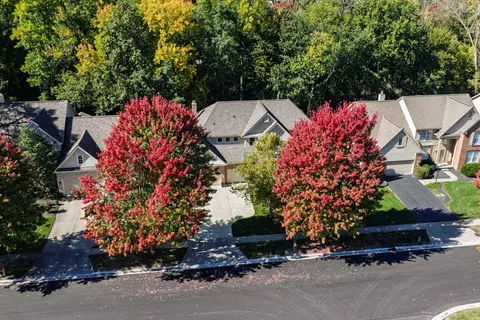View/Area - 7651 Kestrel Way E, Dublin, OH 43017 photo 2 of 6