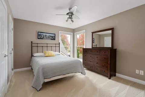 Bedroom - 7651 Kestrel Way E, Dublin, OH 43017 photo 5 of 8