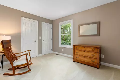Bedroom - 7651 Kestrel Way E, Dublin, OH 43017 photo 7 of 8