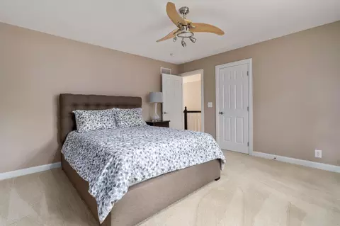 Bedroom - 7651 Kestrel Way E, Dublin, OH 43017 photo 4 of 8