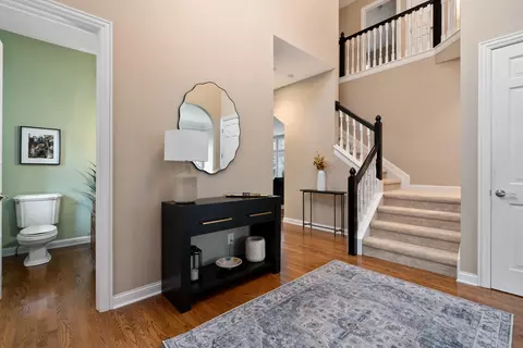 Entry Way - 7651 Kestrel Way E, Dublin, OH 43017 photo 2 of 4