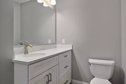 Bath - 7651 Kestrel Way E, Dublin, OH 43017 photo 7 of 8