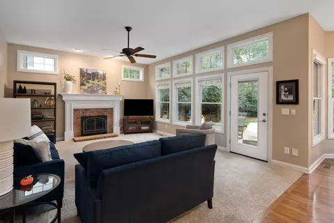 Living - 7651 Kestrel Way E, Dublin, OH 43017 photo 2 of 6