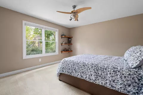 Bedroom - 7651 Kestrel Way E, Dublin, OH 43017 photo 3 of 8