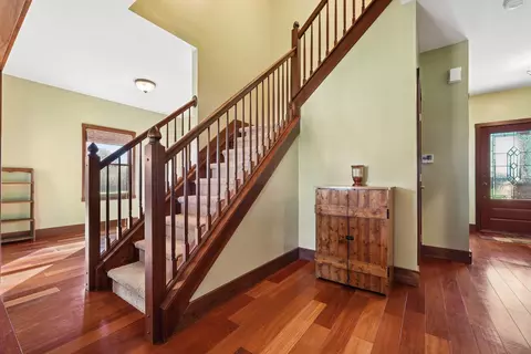 Entry Way - 6936 Zane Trail Rd, Circleville, OH 43113 photo 3 of 4