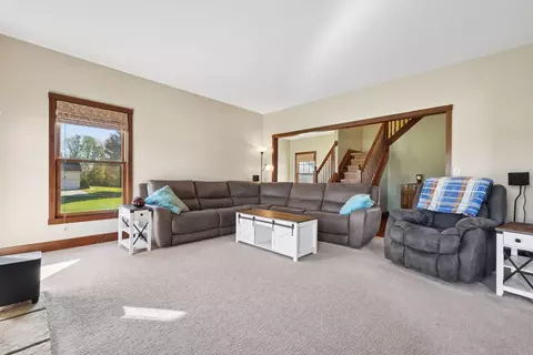 Living - 6936 Zane Trail Rd, Circleville, OH 43113 photo 3 of 4