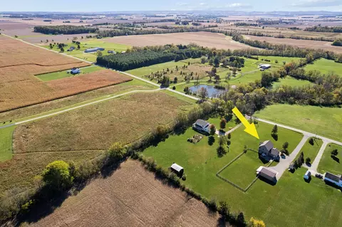 View/Area - 6936 Zane Trail Rd, Circleville, OH 43113 photo 5 of 6