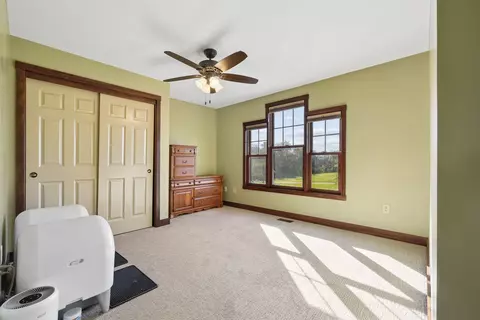 Bedroom - 6936 Zane Trail Rd, Circleville, OH 43113 photo 5 of 6