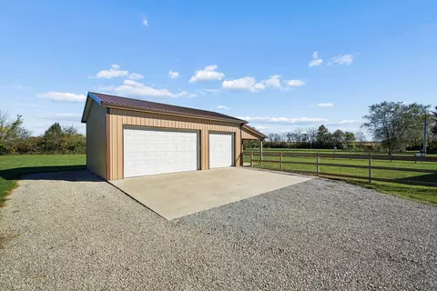 Exterior - 6936 Zane Trail Rd, Circleville, OH 43113 photo 8 of 13
