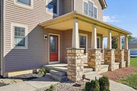 Exterior - 6936 Zane Trail Rd, Circleville, OH 43113 photo 5 of 13