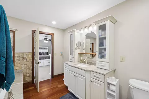 Bath - 6936 Zane Trail Rd, Circleville, OH 43113 photo 2 of 5