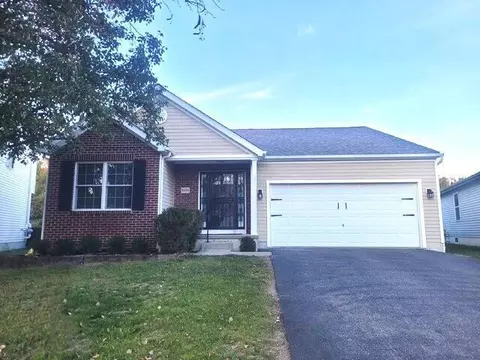 8580 Old Field Birch Dr, Blacklick, OH 43004