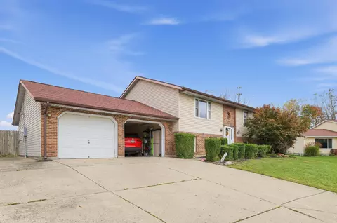 28 James Ct, South Charleston, OH 45368