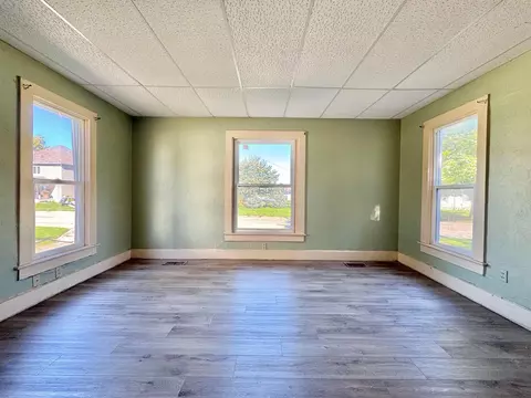 Living - 511 W Maple St, Willard, OH 44890 photo 1 of 5