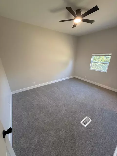 Bedroom - 1037 Warder St, Springfield, OH 45503 photo 1 of 4