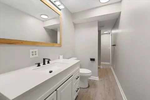 Bath - 816 Homestead Ave, Springfield, OH 45503 photo 1 of 3