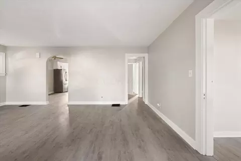 Living - 816 Homestead Ave, Springfield, OH 45503 photo 1 of 6