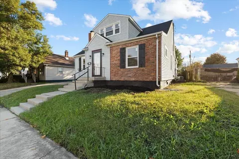 Exterior - 816 Homestead Ave, Springfield, OH 45503 photo 3 of 9