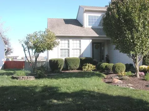 956 Portlock Dr, Columbus, OH 43228