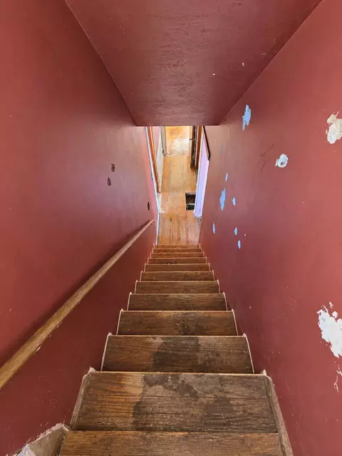 Entry Way - 418 Bellevue Ave, Springfield, OH 45503 photo 1 of 1