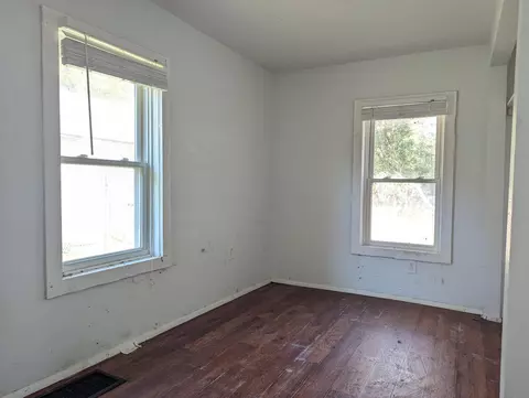 Bedroom - 2744 Sunset Ave, Springfield, OH 45505 photo 2 of 3