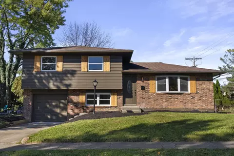6275 Carthage Dr, Westerville, OH 43081