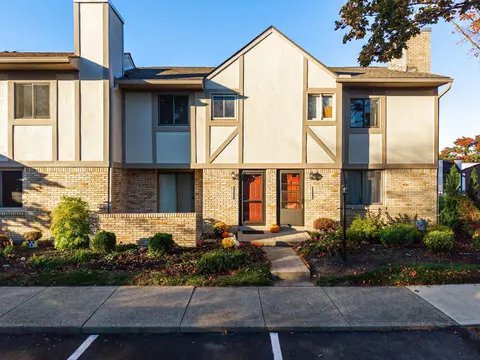 1950 Rockdale Dr #59, Columbus, OH 43229