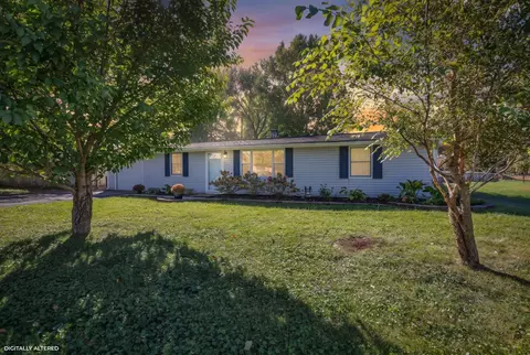 375 Green Ave, Groveport, OH 43125