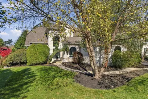 3269 Mccammon Chase Dr, Lewis Center, OH 43035