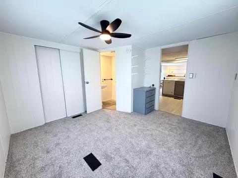 Bedroom - 206 Rhode Island Rd, Elyria, OH 44035 photo 2 of 4