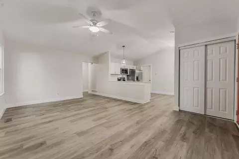 Living - 1859 Maroon Dr, Powell, OH 43065 photo 2 of 4