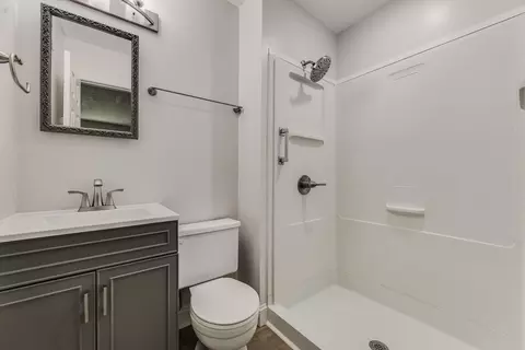 Bath - 1859 Maroon Dr, Powell, OH 43065 photo 1 of 5