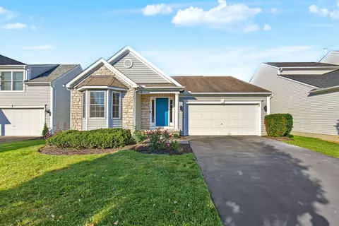 8833 Meadow Grass Ln, Lewis Center, OH 43035