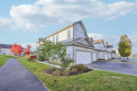 540 Wintergreen Way, Lewis Center, OH 43035