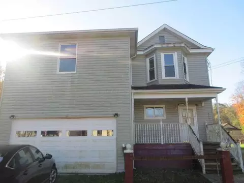 52090 Center St, Saint Clairsville, OH 43950 photo 2