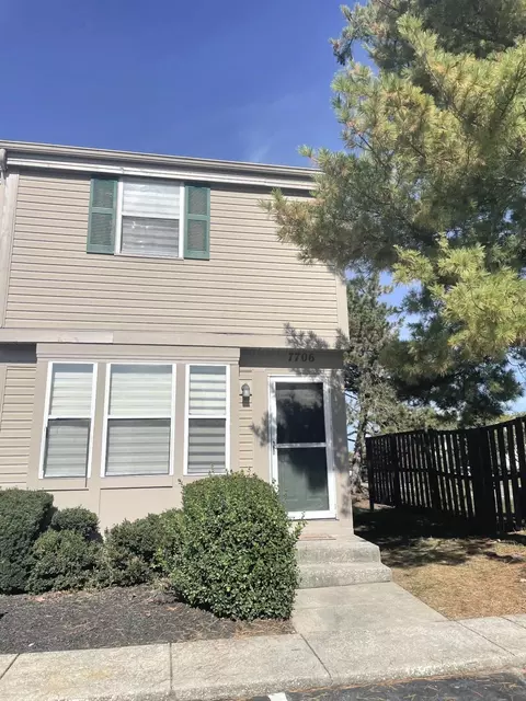 7706 Barkwood Dr #3E, Worthington, OH 43085