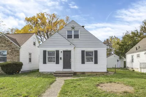 2267 Homestead Dr, Columbus, OH 43211