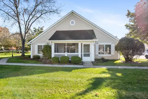 107 Shannon Ln, Granville, OH 43023