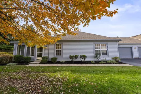 263 Villa Oaks Ln, Columbus, OH 43230