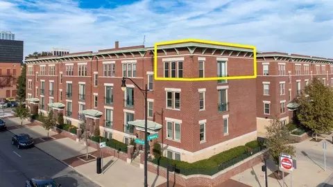 340 S 3rd St #3, Columbus, OH 43215