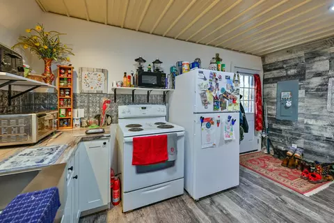 Kitchen - 35922 Fairview Rd, Ray, OH 45672 photo 4 of 4