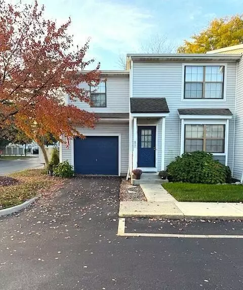 877 Sheldrake Ct #26A, Worthington, OH 43085