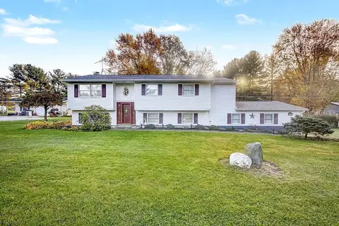 4326 Reynolds Rd, Centerburg, OH 43011