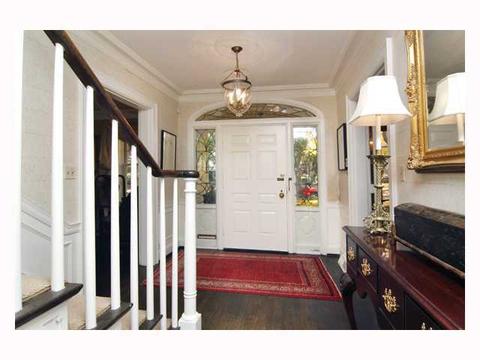 76 Ashbourne Rd, Bexley, OH 43209 photo 2