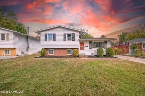 4022 Clover Ridge Ct, Toledo, OH 43623