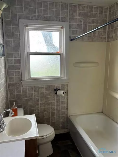 Bath - 432 S Squire St, Holgate, OH 43527 photo 1 of 1