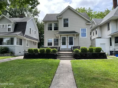 127 University Blvd #127 & 129, Toledo, OH 43614