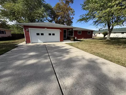 2208 Riviera Rd, Defiance, OH 43512
