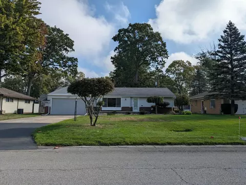 4838 Clover Ln, Toledo, OH 43623
